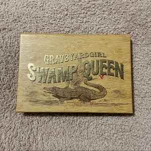 Swamp queen pallet